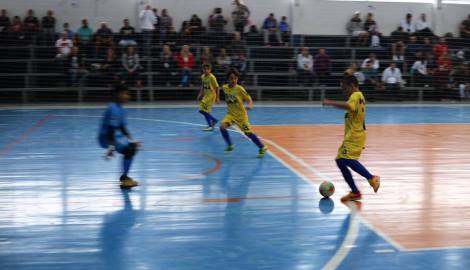 Futsal da AABB com piso novo!