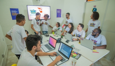 Equipar jovens potentes para transformar vidas e criar um futuro melhor!