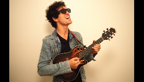 Disco do João Felippe: CONTRASTE