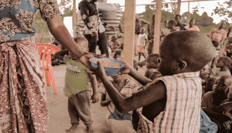 Ajude a prover água potável e alimentação protéica para as crianças na Uganda!
