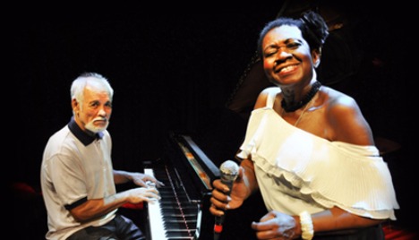 Cd-Áurea Martins e Cristovão Bastos