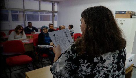Ajude a transformar vidas: apoie a educação de refugiados no Instituto ADUS