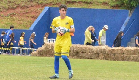 Ajude o Lucas a estudar nos EUA