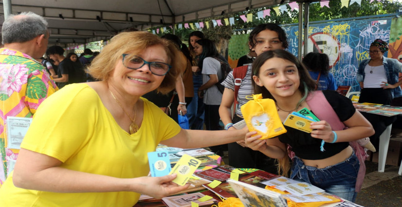 Moeda Literária – Felizs 2025: Mais livros nas mãos, mais histórias no coração