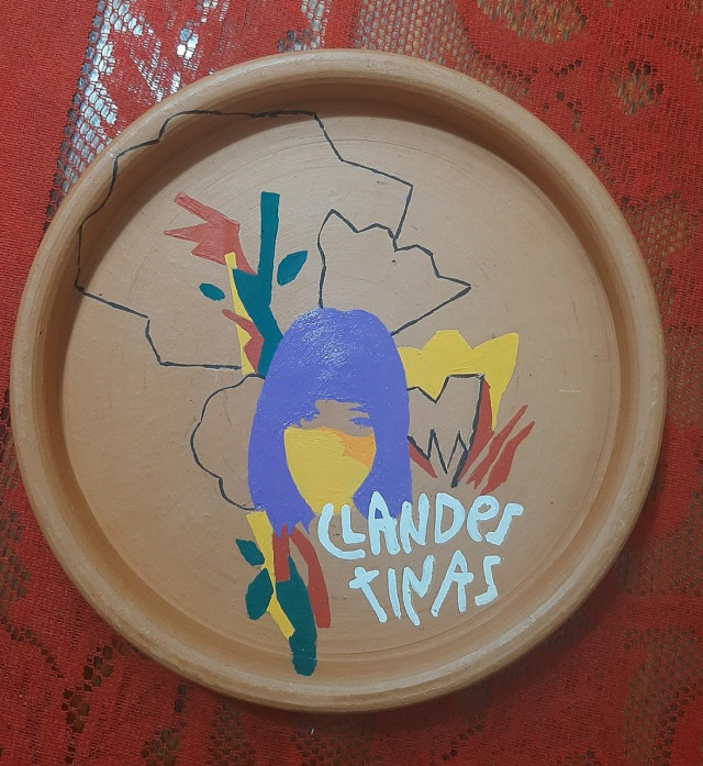 Pintura ClandesTinas - pratinho de barro
