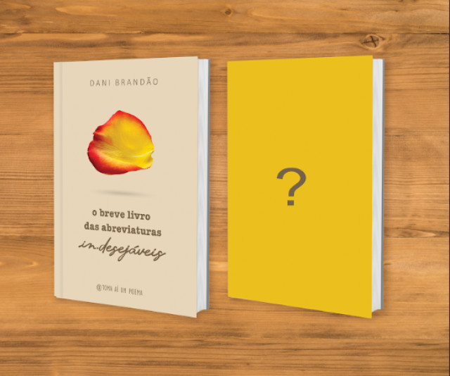 Livro Físico + Livro Surpresa!
