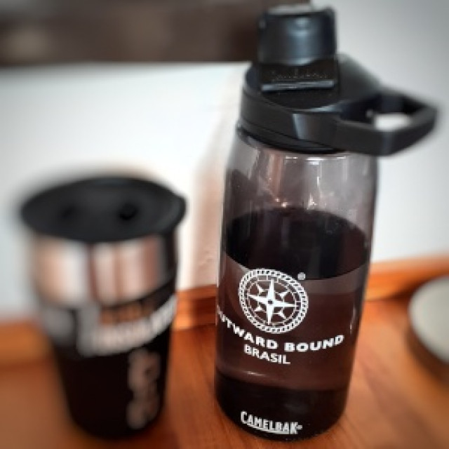 Garrafa CamelBak Chute Mag OBB