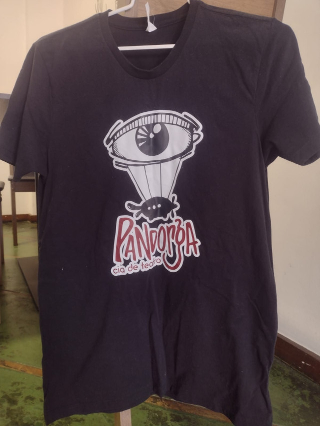 Eu visto a camisa Pandorga!