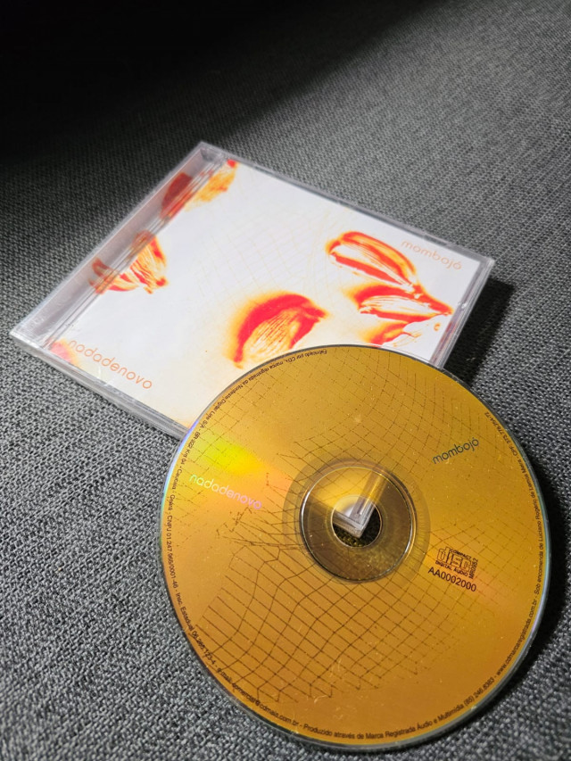 CD Nadadenovo Dourado - Primeira Tiragem